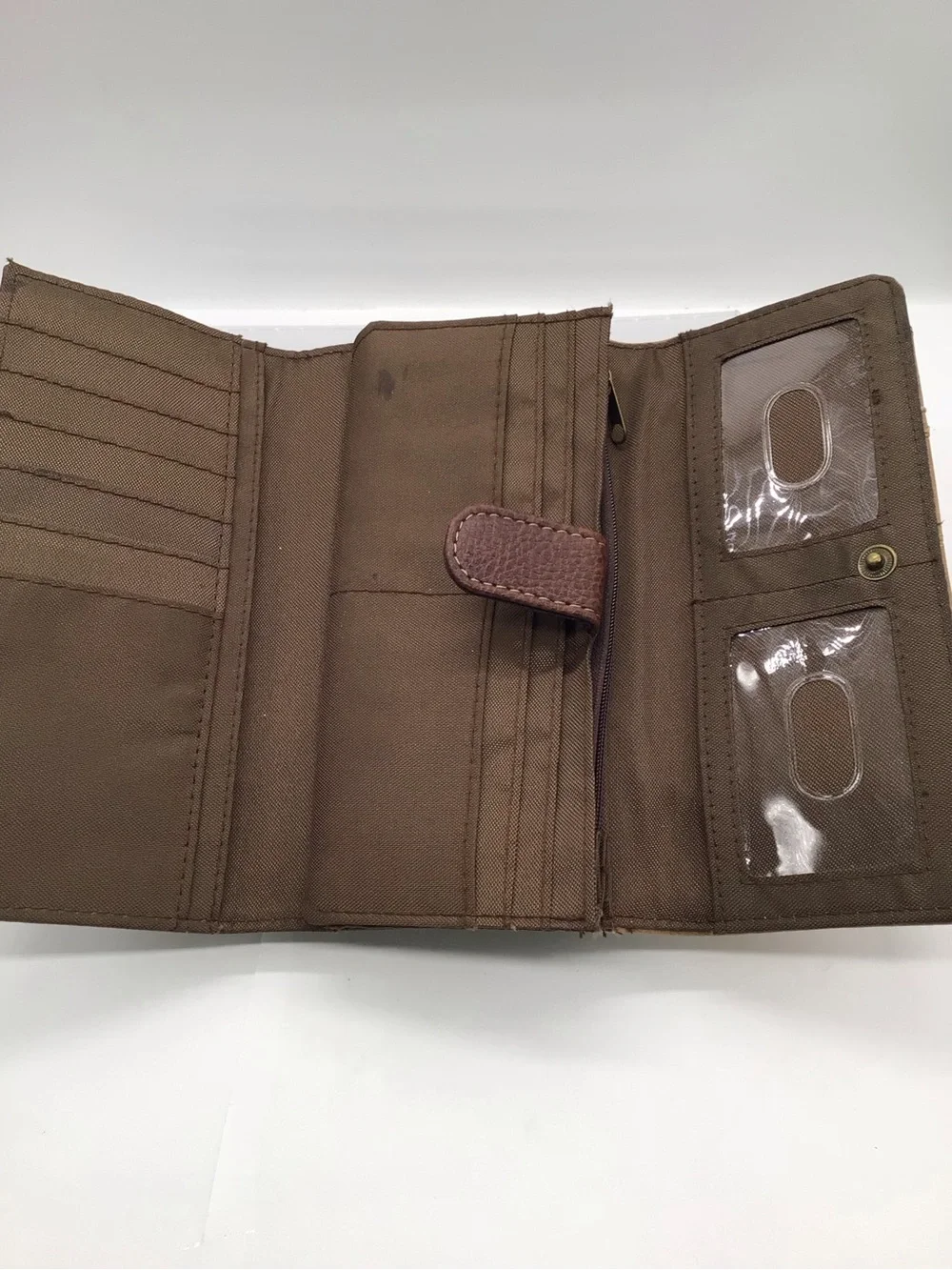 🌼3/$13🌼BUNDLE. DEAL! B.O.C Brown wallet - Picture 4 of 5